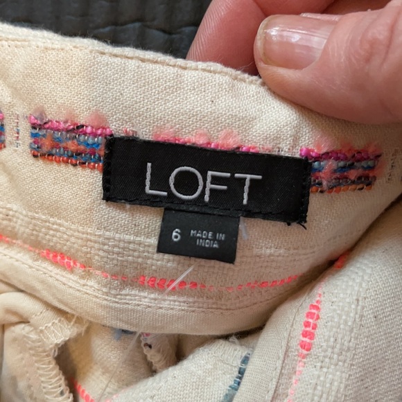 Size 6 Loft shorts - Picture 3 of 5